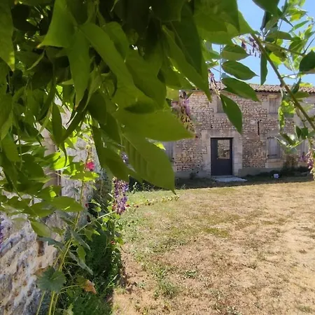 Apartamento De Charme à La Campagne 35m2