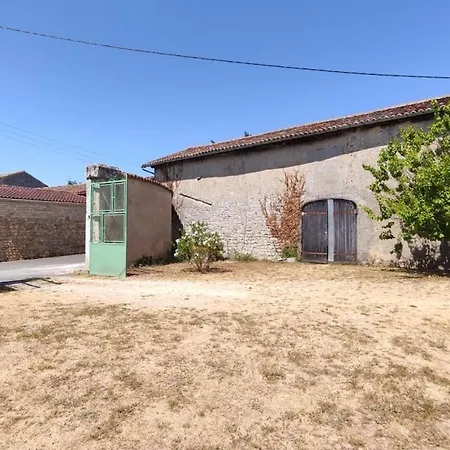 Apartamento De Charme à La Campagne 35m2 Châteauneuf-sur-Charente